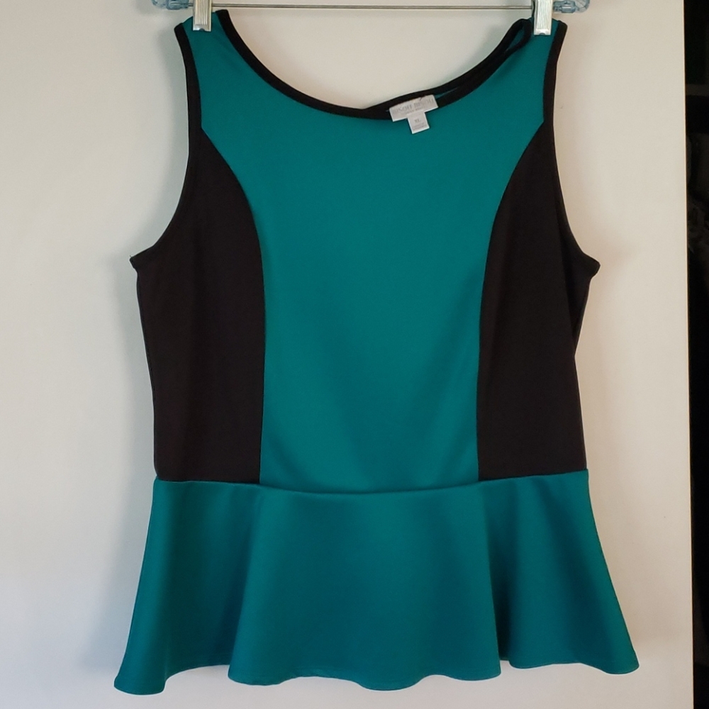 Bisou Bisou Flutted Top